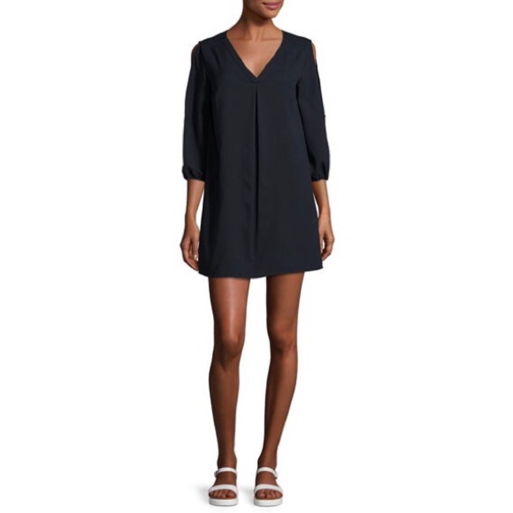 19 Cooper Cold Shoulder V Neck Shift Dress